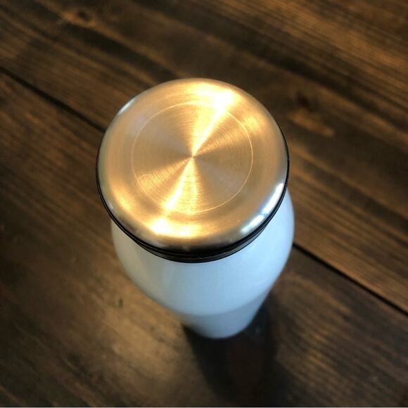 New Peloton Stainless 20oz Water Bottle Exercise Workout Cycling Cross-training - Picture 4 of 6